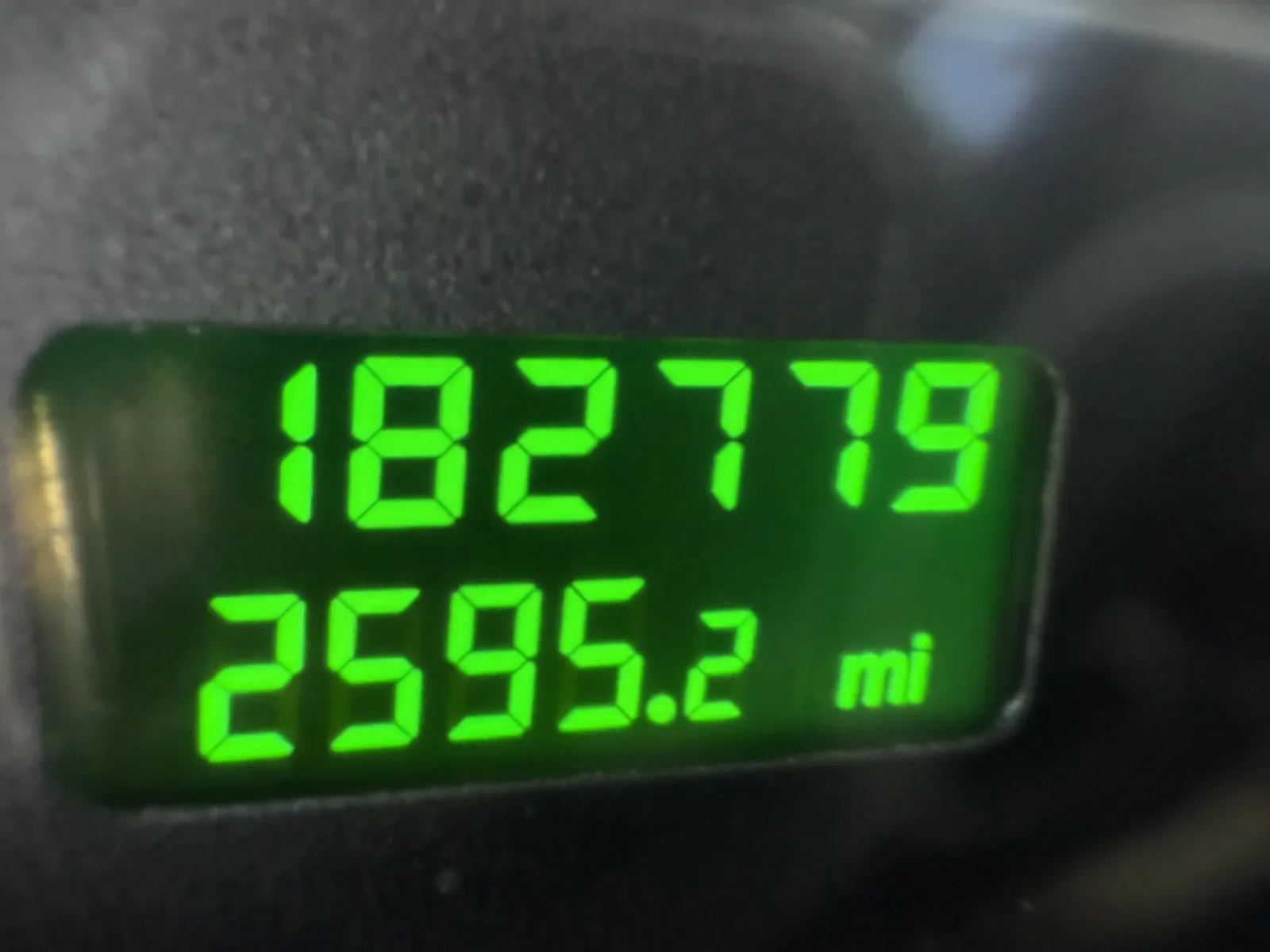 2011 Kenworth T800 - image 33