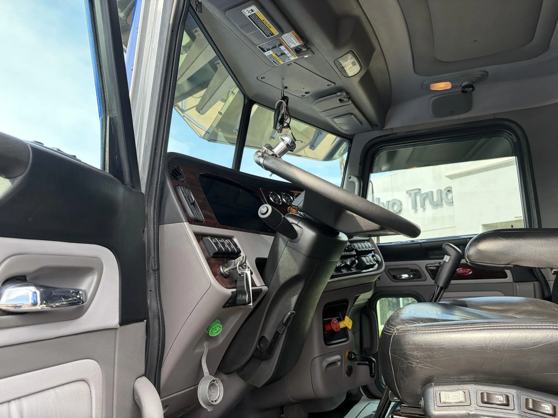 2024 Peterbilt 389 in Fultondale, AL — photo 19