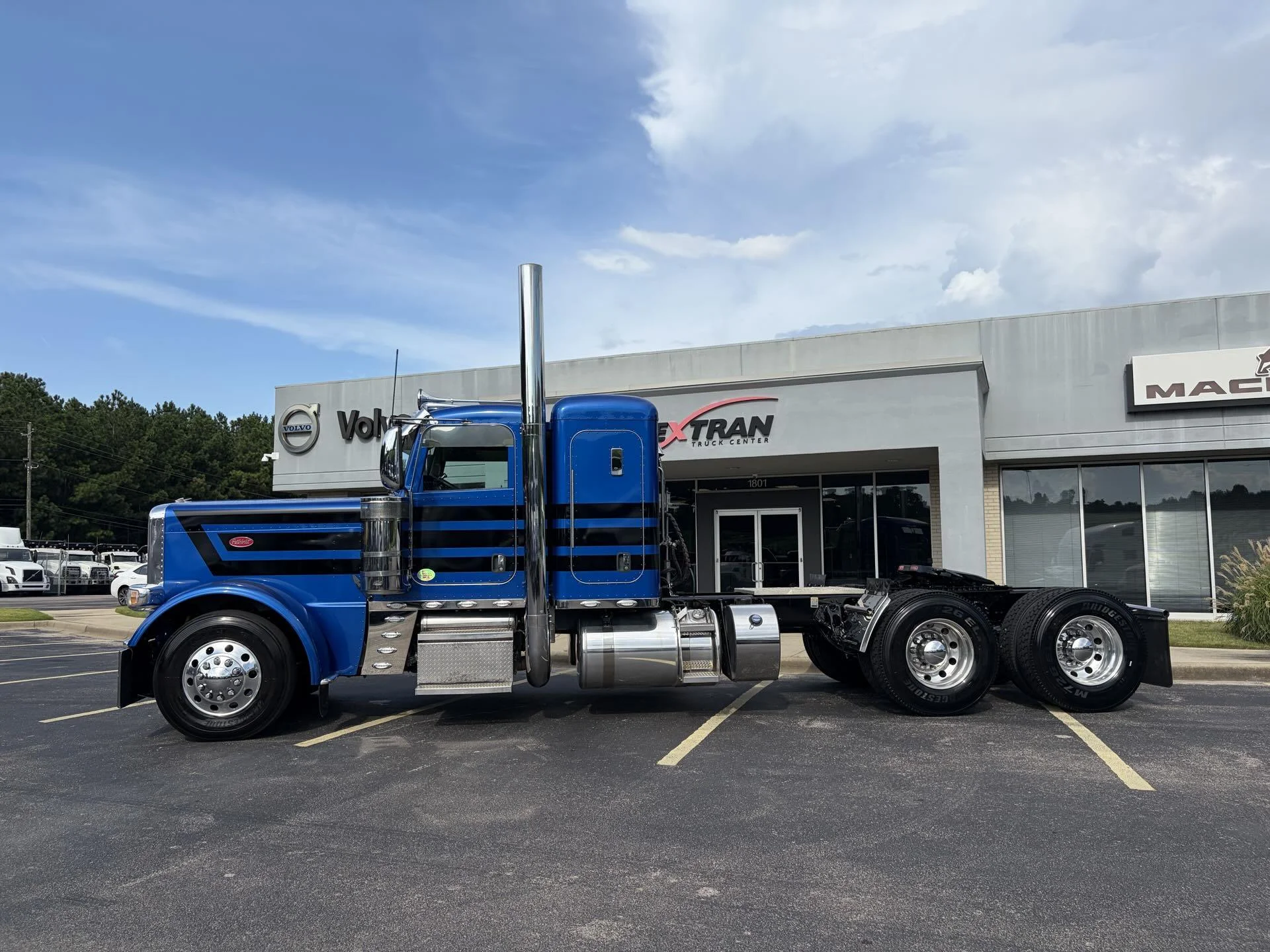 2024 Peterbilt 389 in Fultondale, AL — photo 11