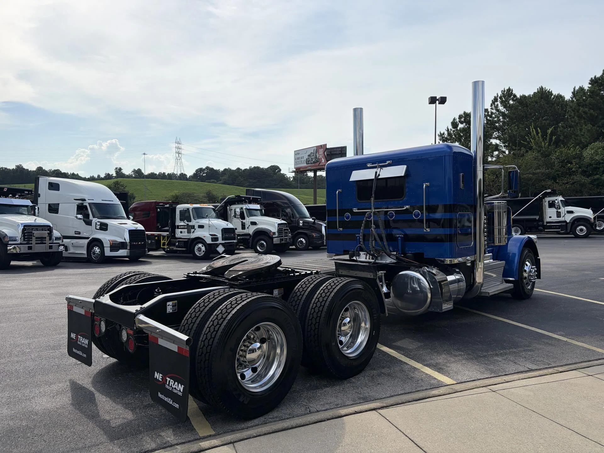 2024 Peterbilt 389 in Fultondale, AL — photo 5