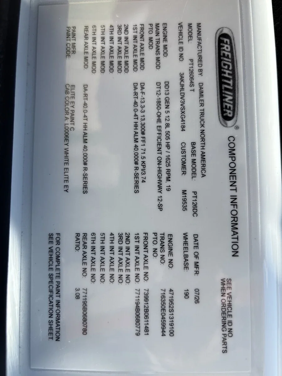 2027 Freightliner Cascadia — photo 20