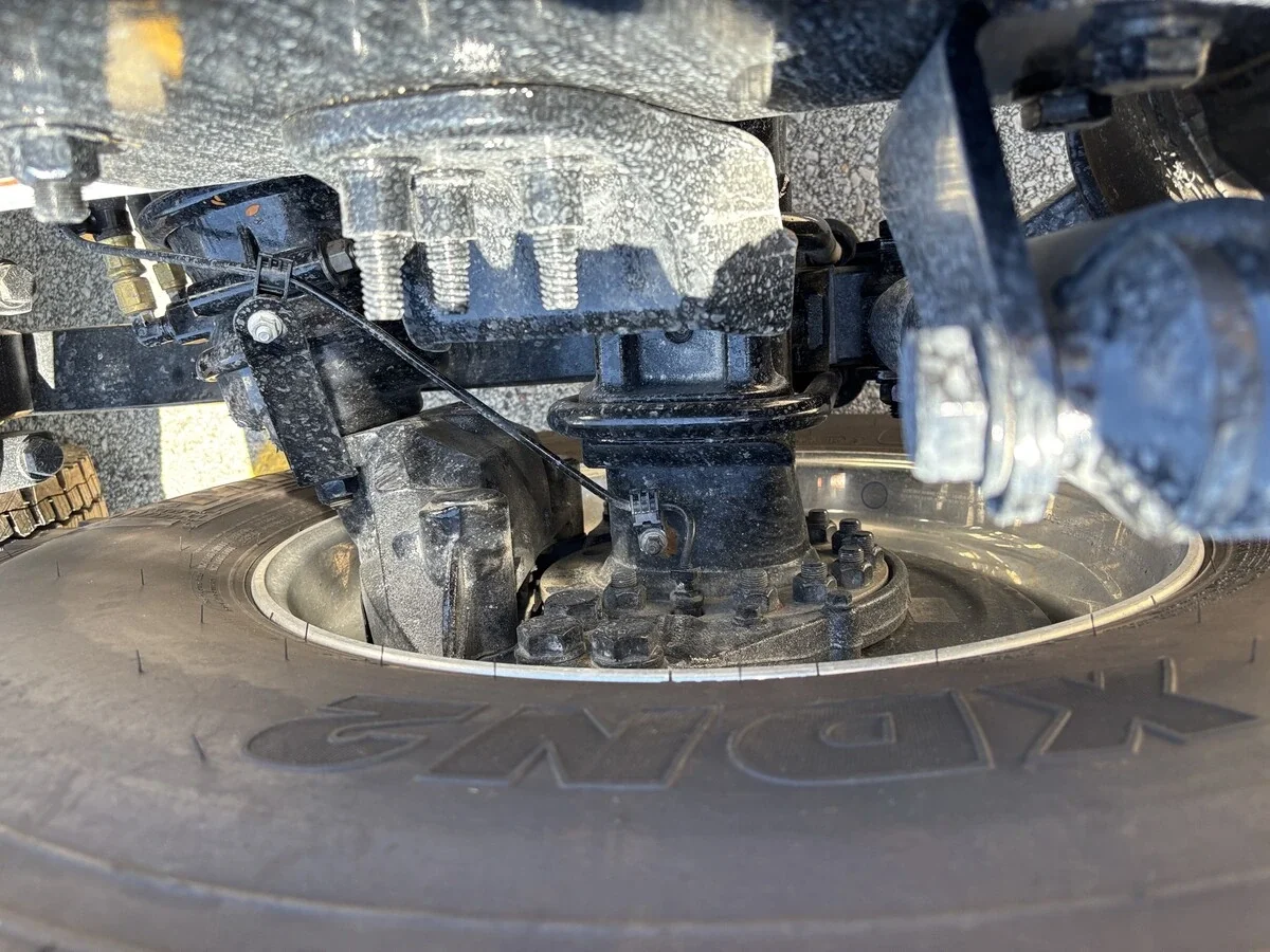 2027 Freightliner Cascadia — photo 11