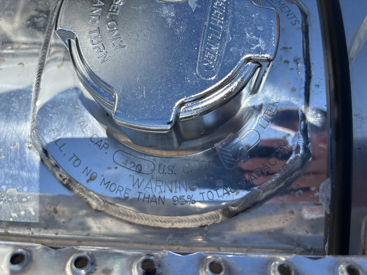 2027 Freightliner Cascadia — photo 13