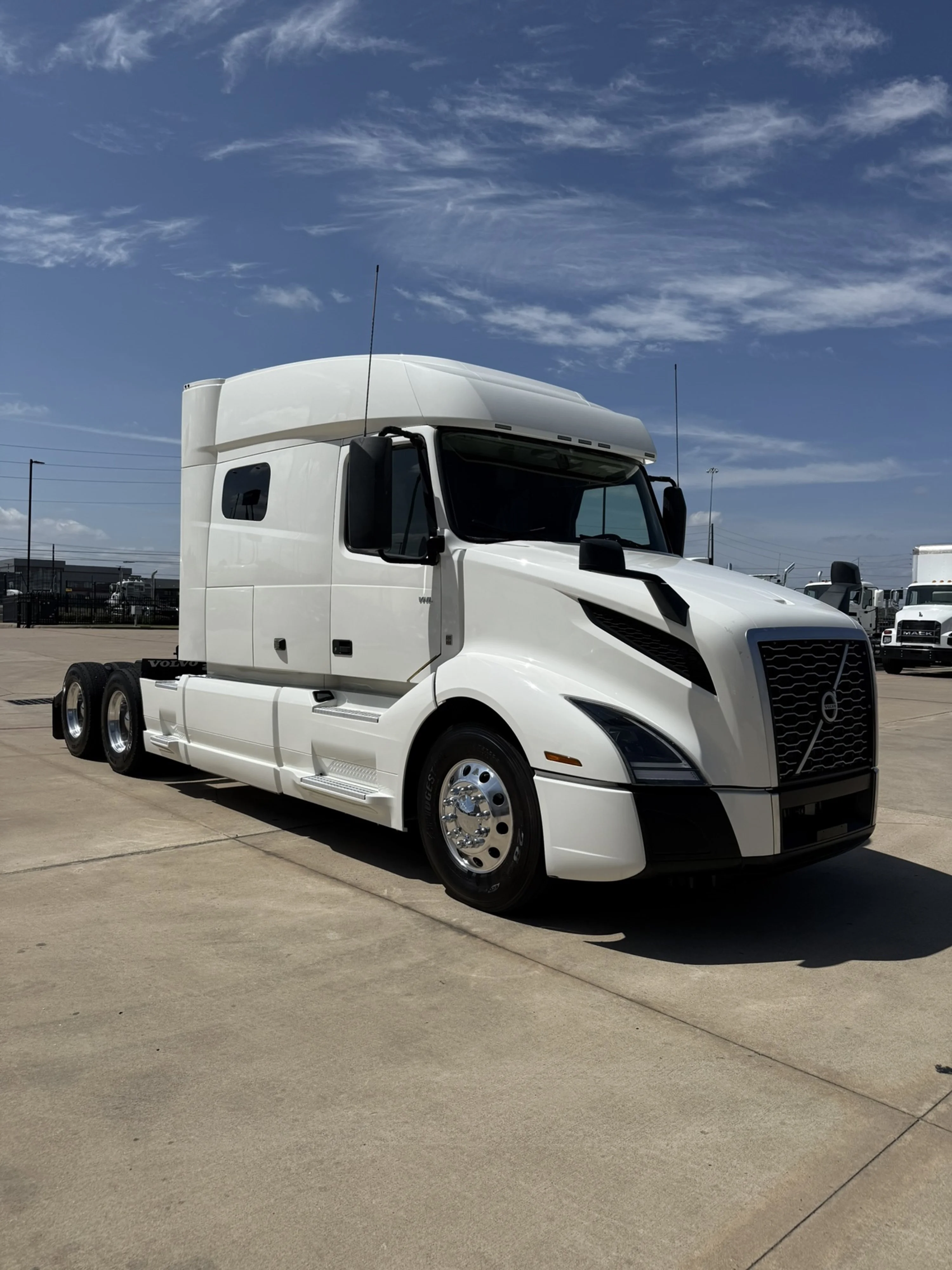 2022 Volvo in Houston, TX — photo 2