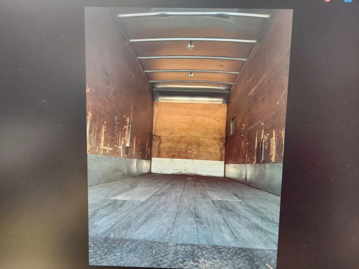 2007 Freightliner M2 106 - image 8