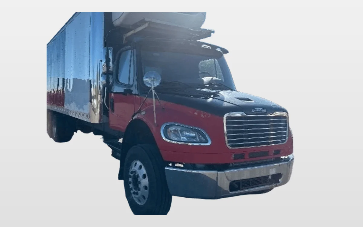 2018 Freightliner M2 106 - image 1