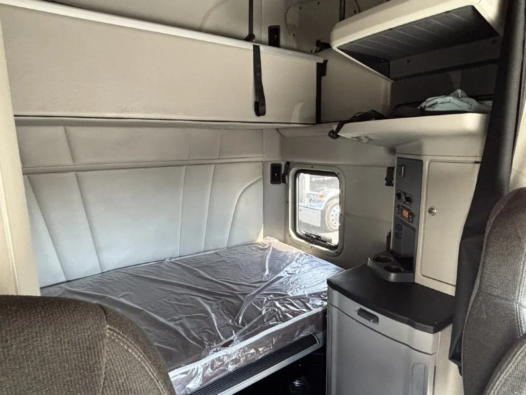2021 Peterbilt 579 - image 15