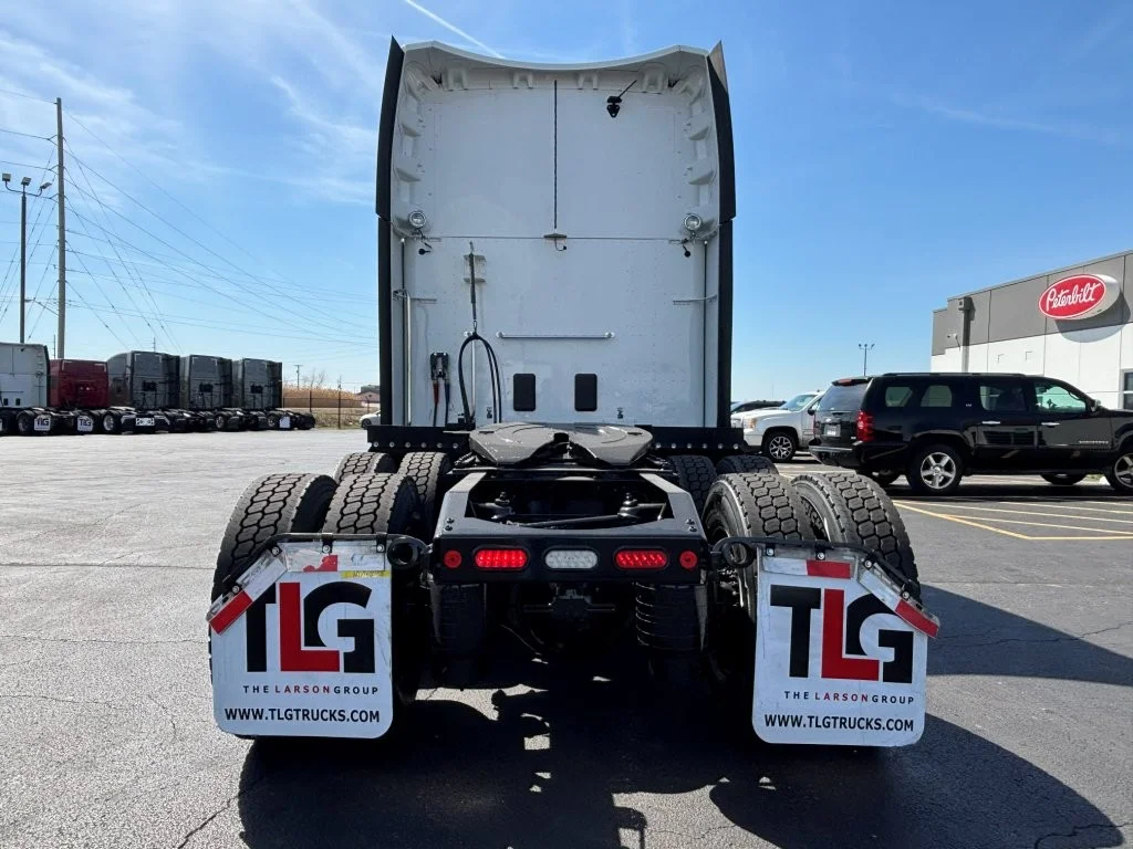 2021 Peterbilt 579 - image 7