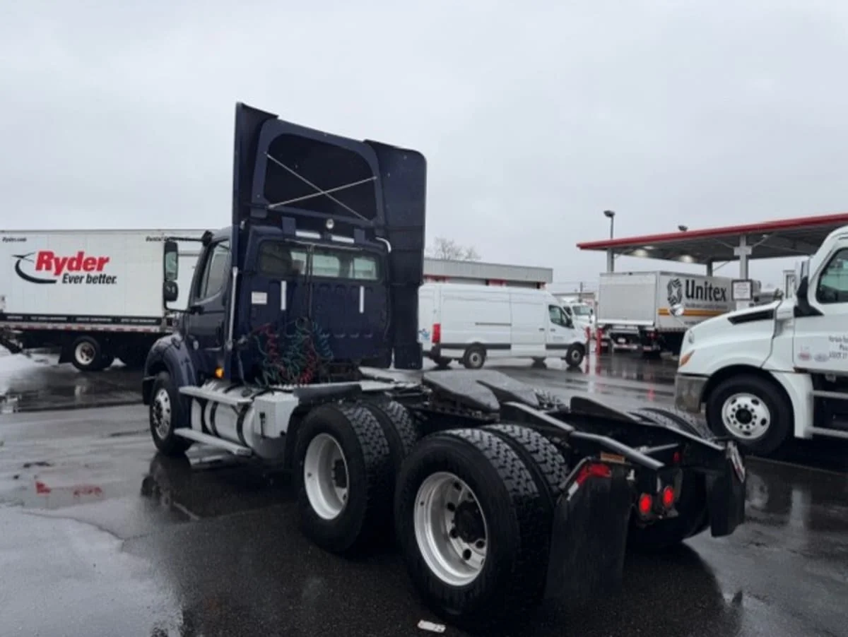 2019 Freightliner M2 112 - image 6