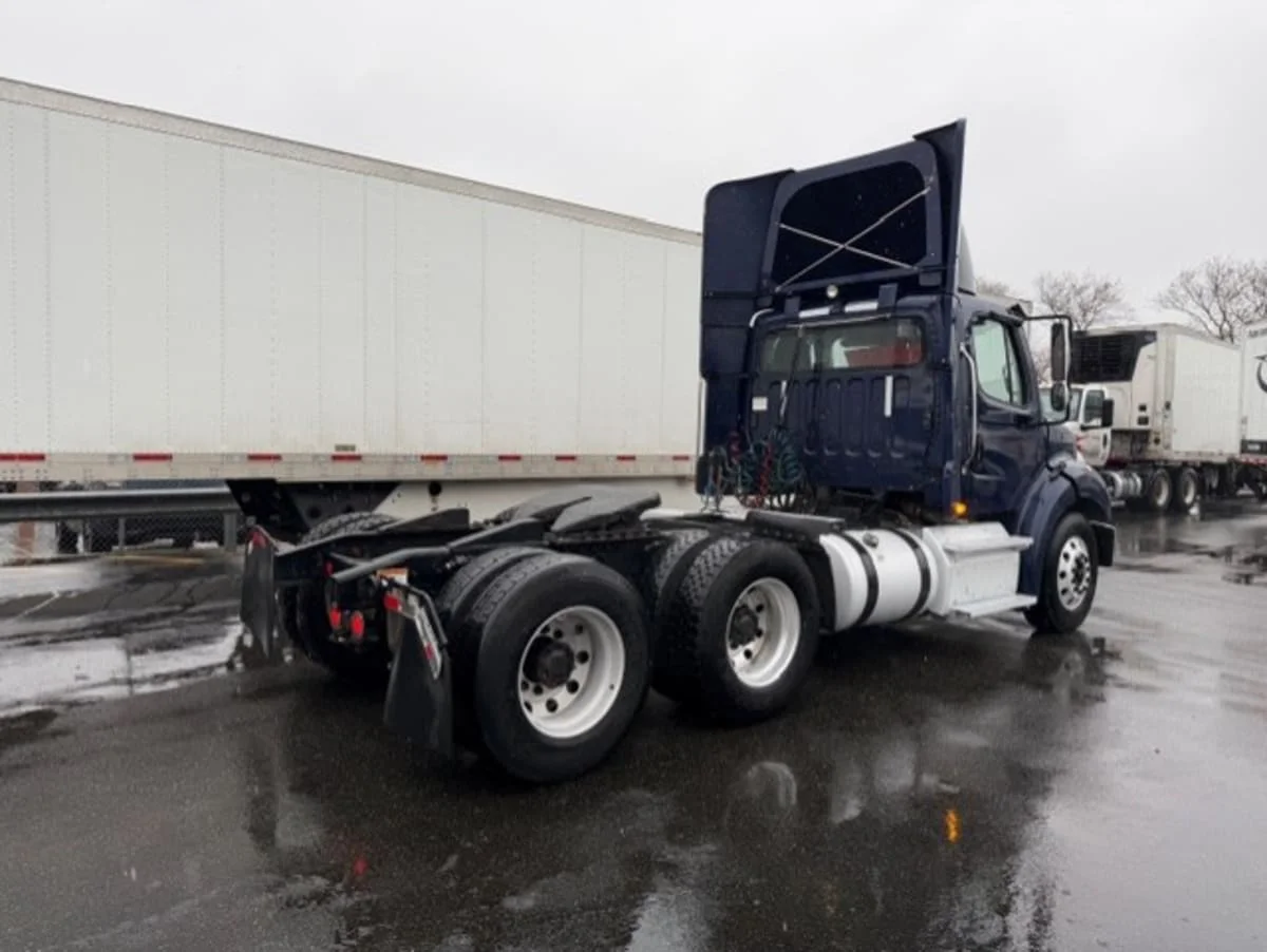 2019 Freightliner M2 112 in Farmingdale, NY — photo 4