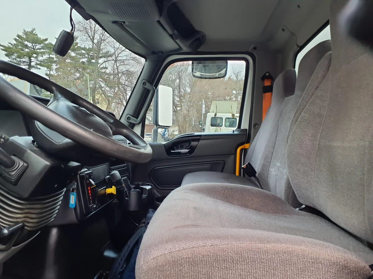 2023 International MV - image 11