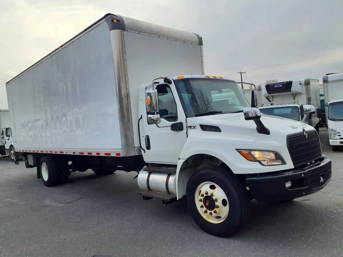 2023 International MV - image 3