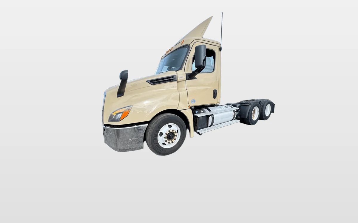 2020 Freightliner - image 1