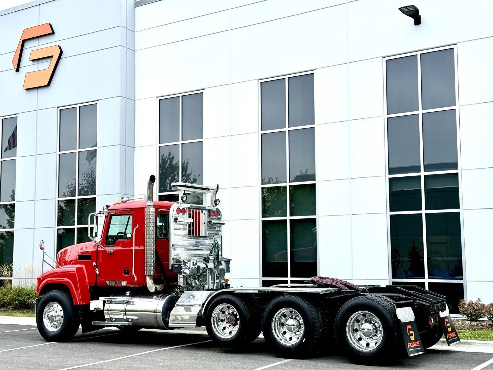 2008 Mack Pinnacle in New Lenox, IL — photo 6