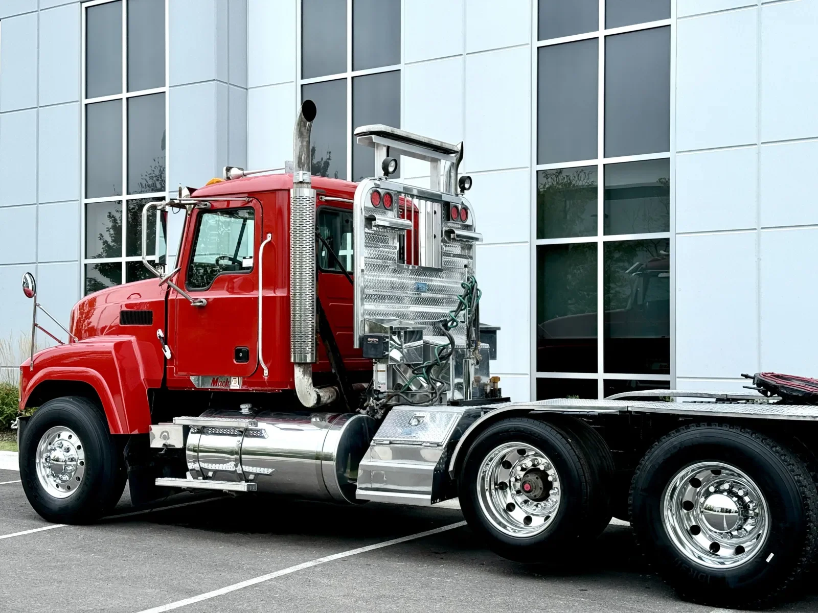 2008 Mack Pinnacle in New Lenox, IL — photo 8