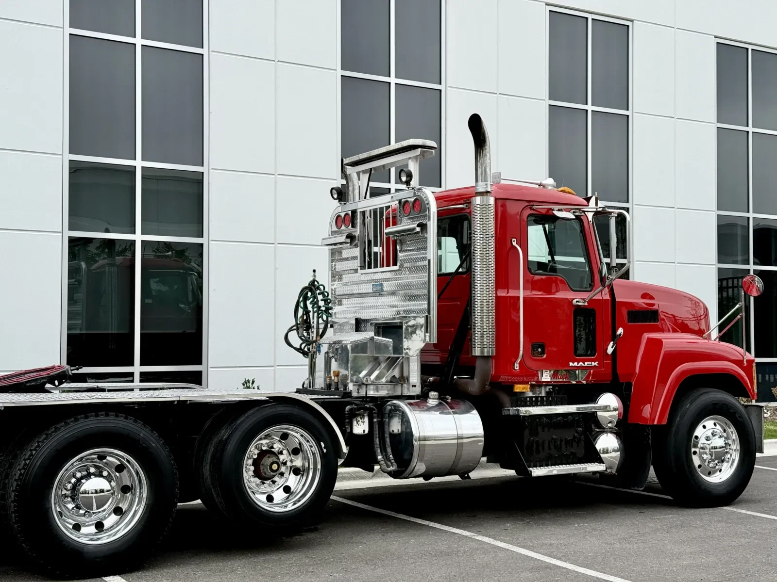 2008 Mack Pinnacle in New Lenox, IL — photo 7