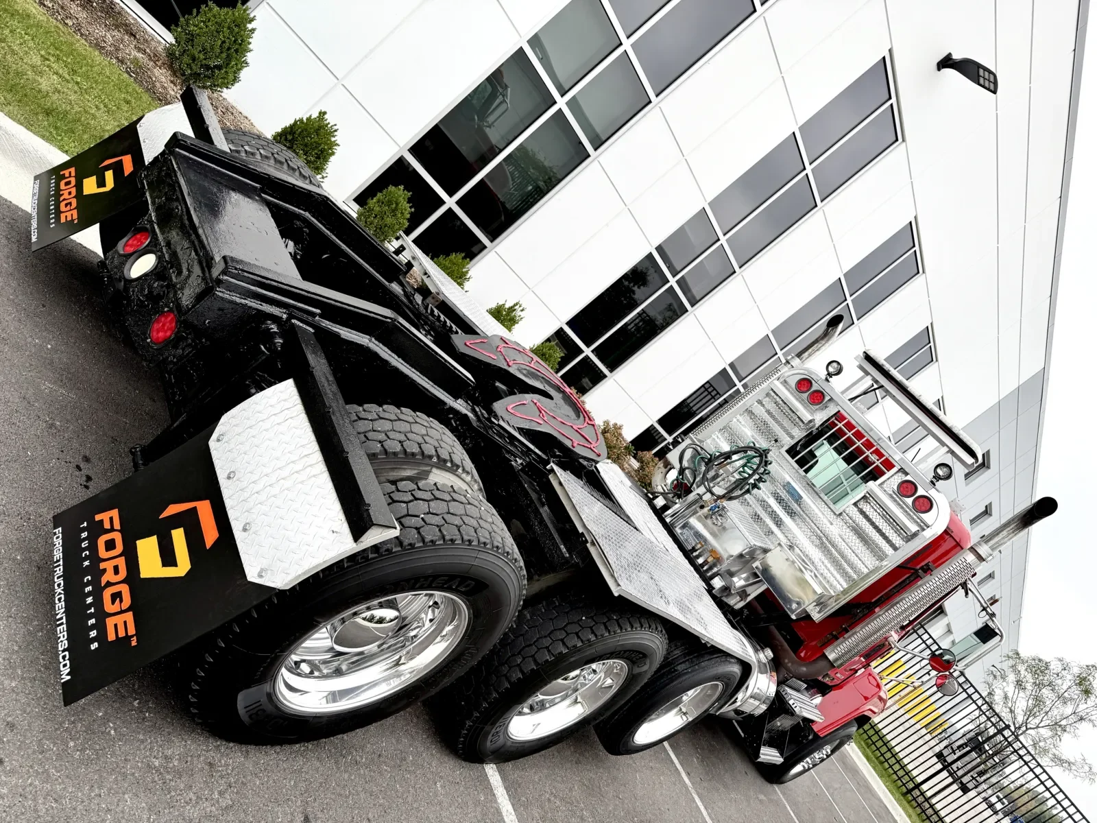 2008 Mack Pinnacle in New Lenox, IL — photo 11