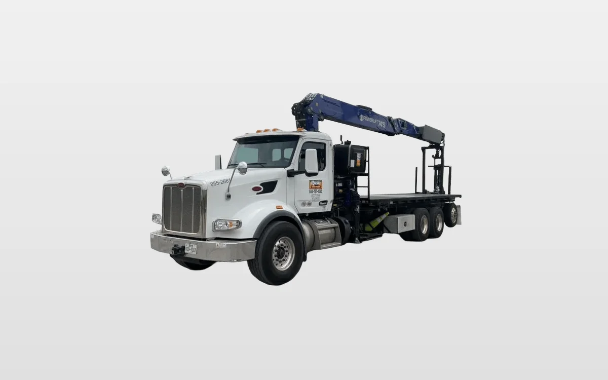 2025 Peterbilt 567 - image 1