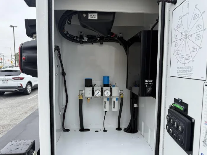 2026 Ford F-750 — photo 26