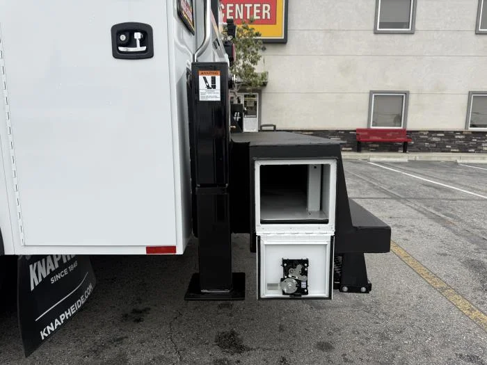 2026 Ford F-750 — photo 17