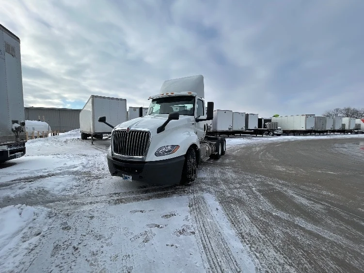 2019 International LT in Goshen, IN — photo 3