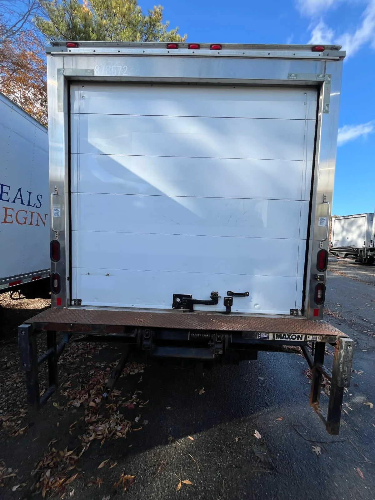 2019 Isuzu NPR - image 5