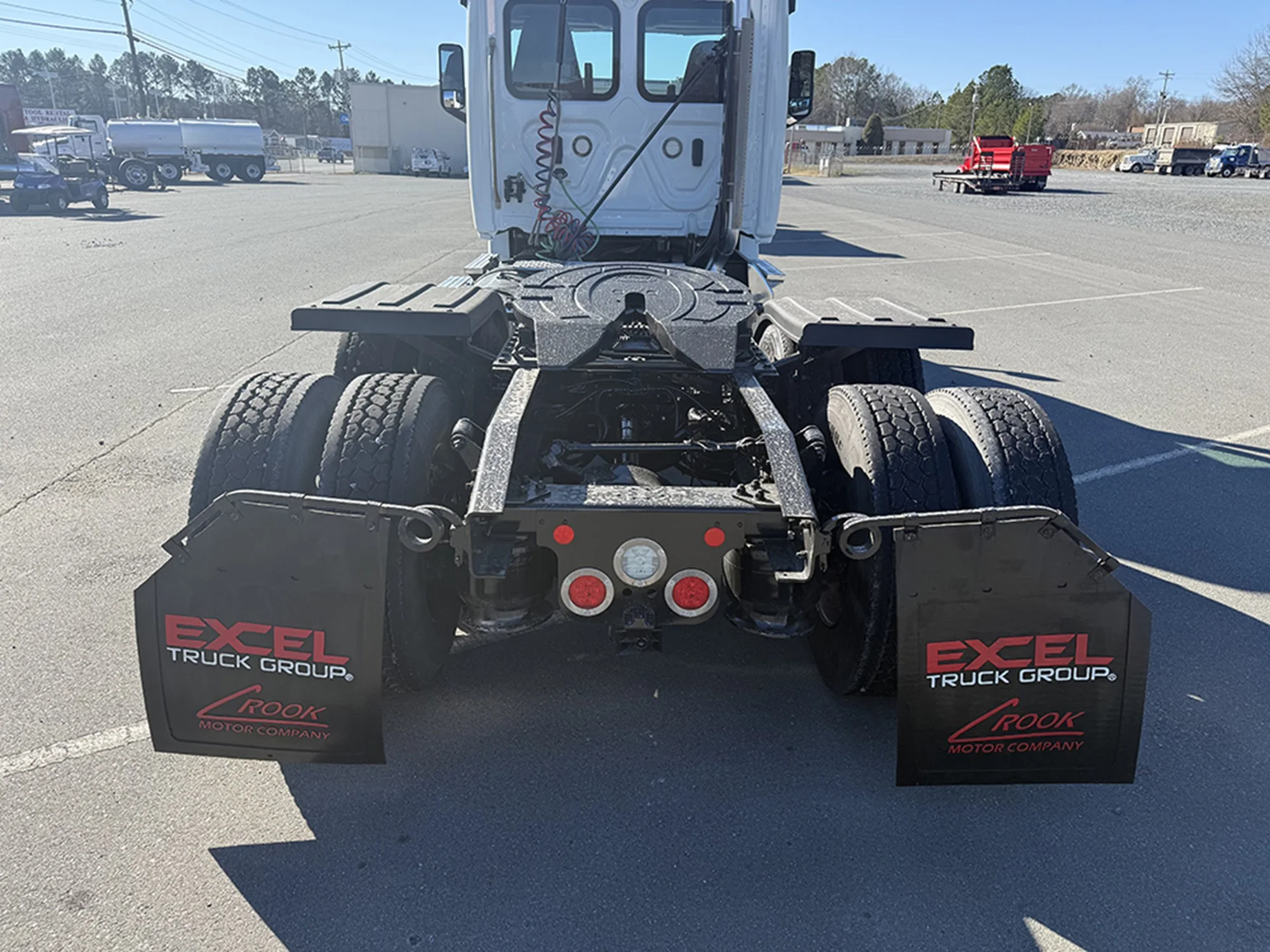 2019 Freightliner Cascadia - image 5