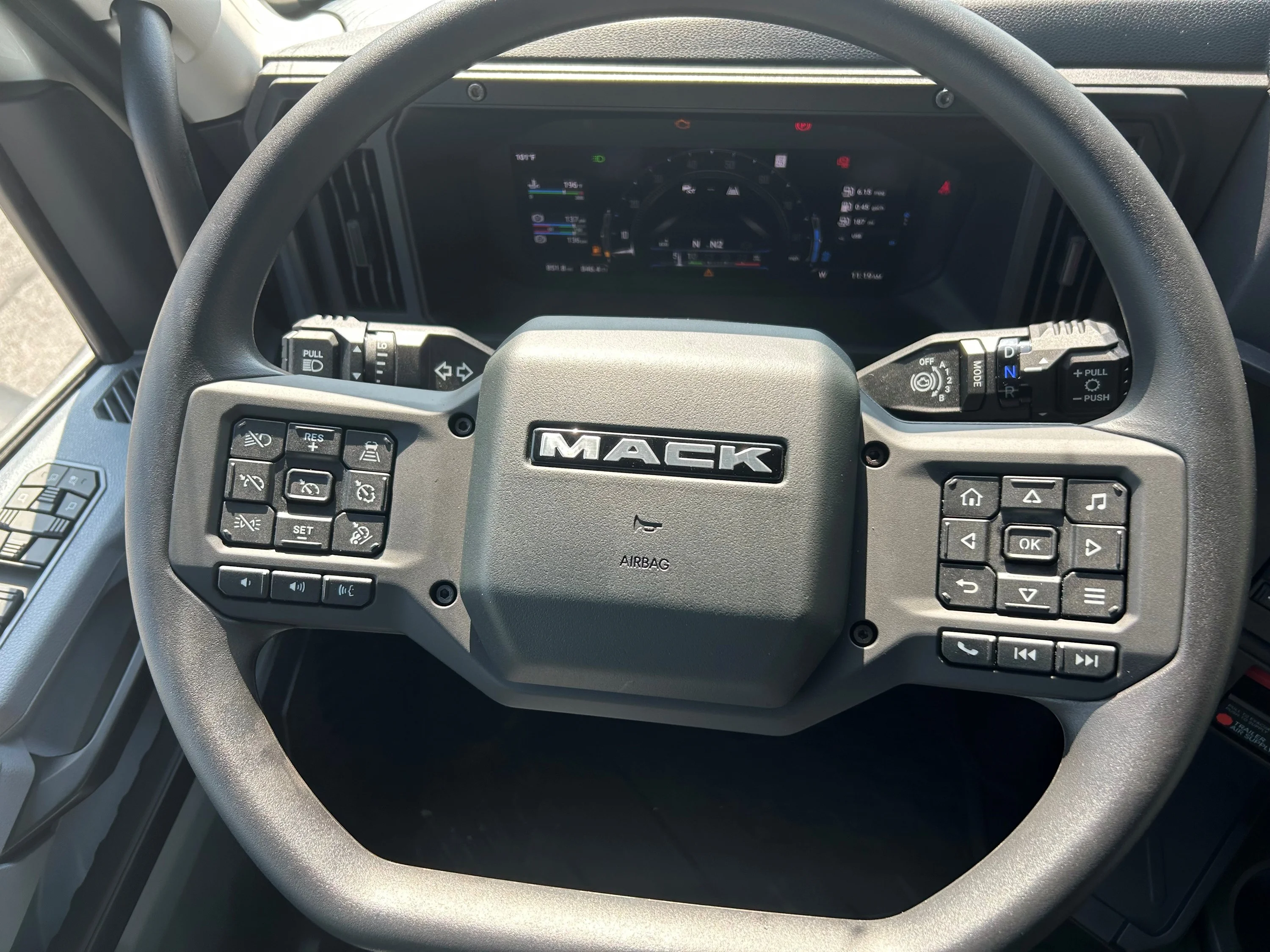 2026 Mack Pioneer in Cahokia, IL — photo 5