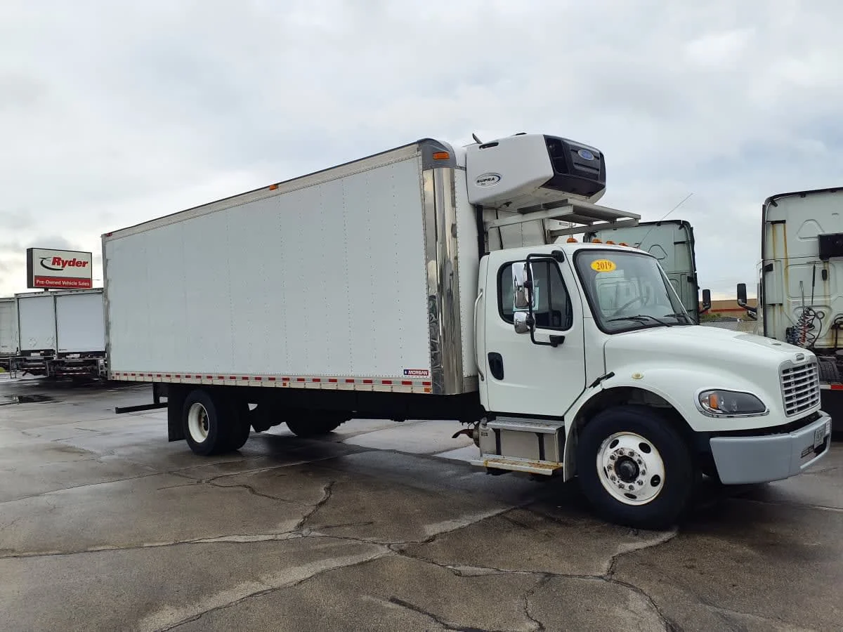 2019 Freightliner M2 106 in Oak Creek, WI — photo 3