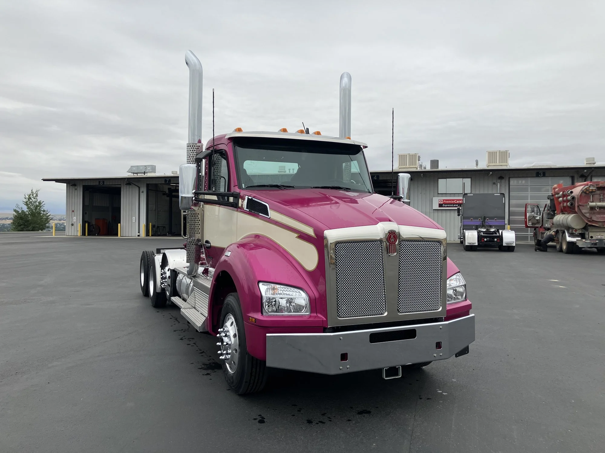 2026 Kenworth T880