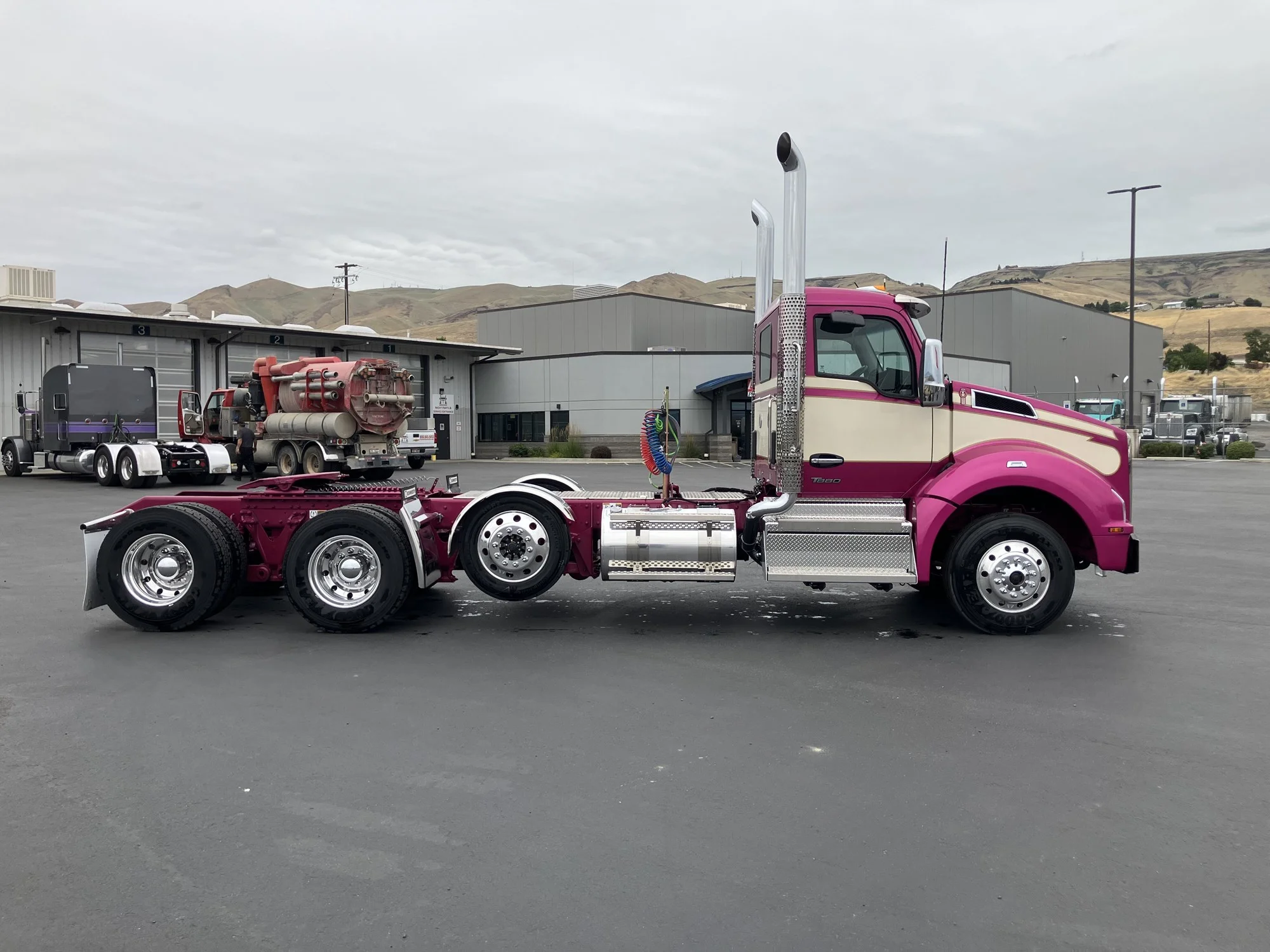 2026 Kenworth T880 in Lewiston, ID — photo 2