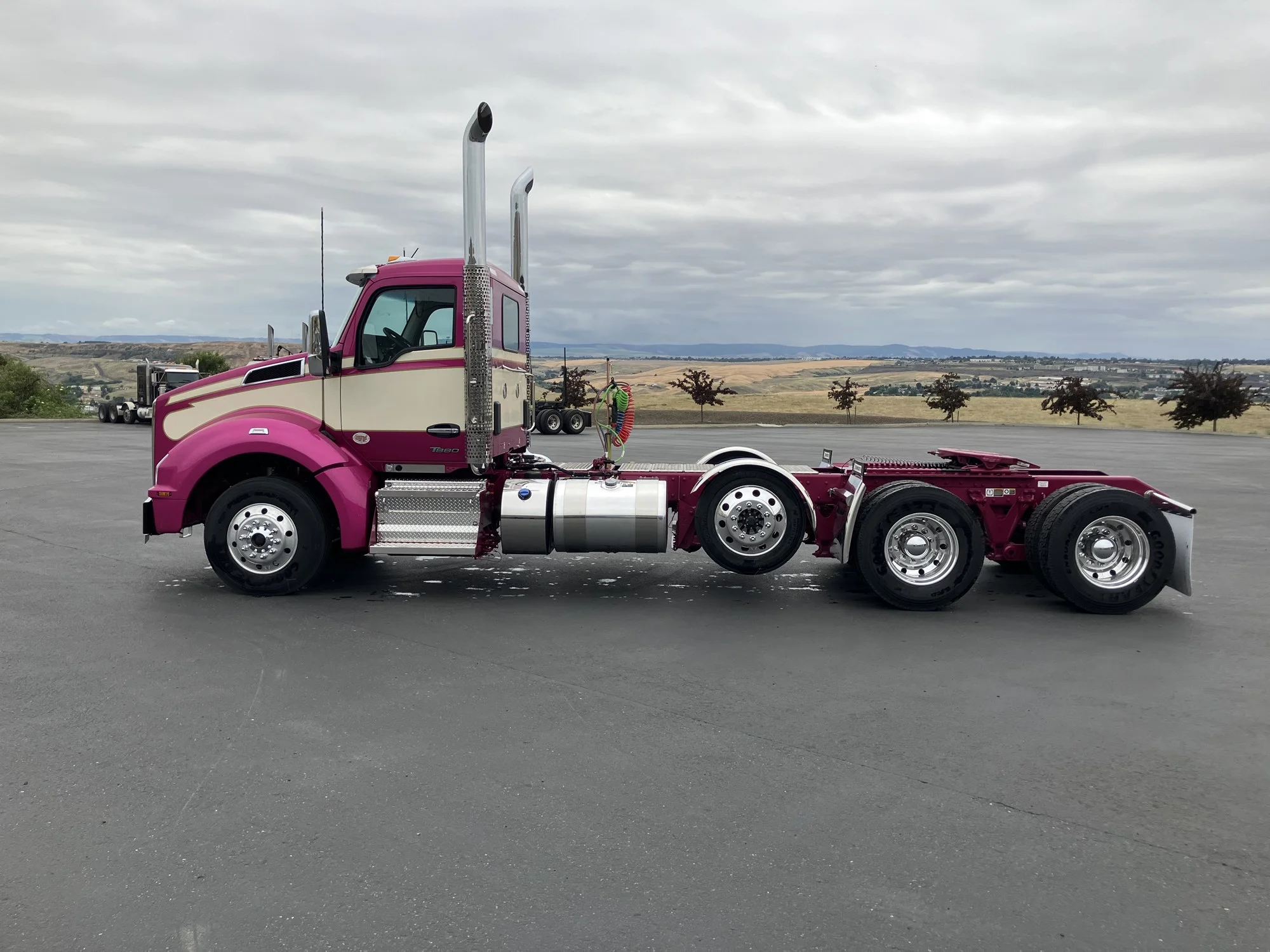 2026 Kenworth T880 in Lewiston, ID — photo 3