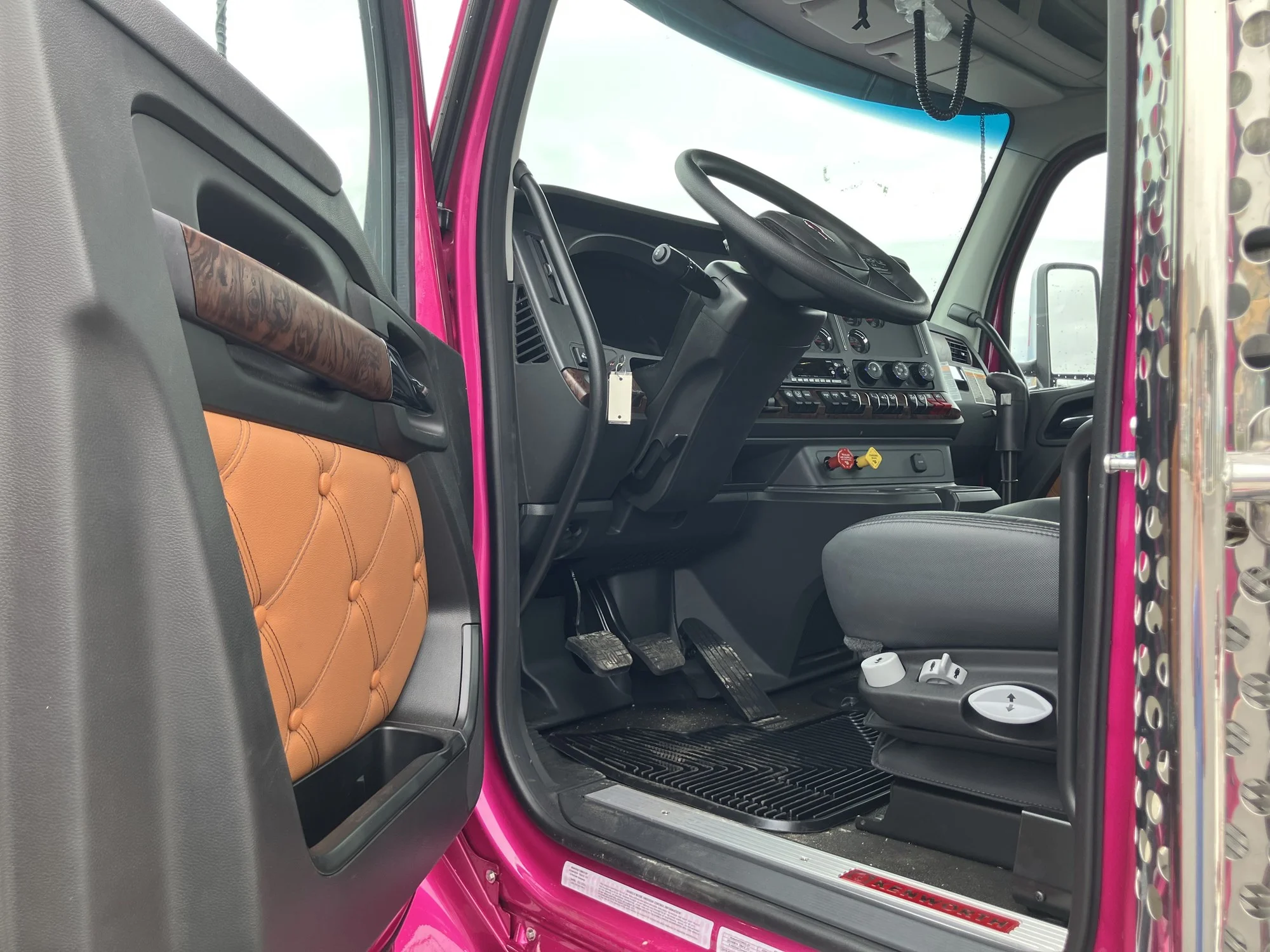 2026 Kenworth T880 in Lewiston, ID — photo 5
