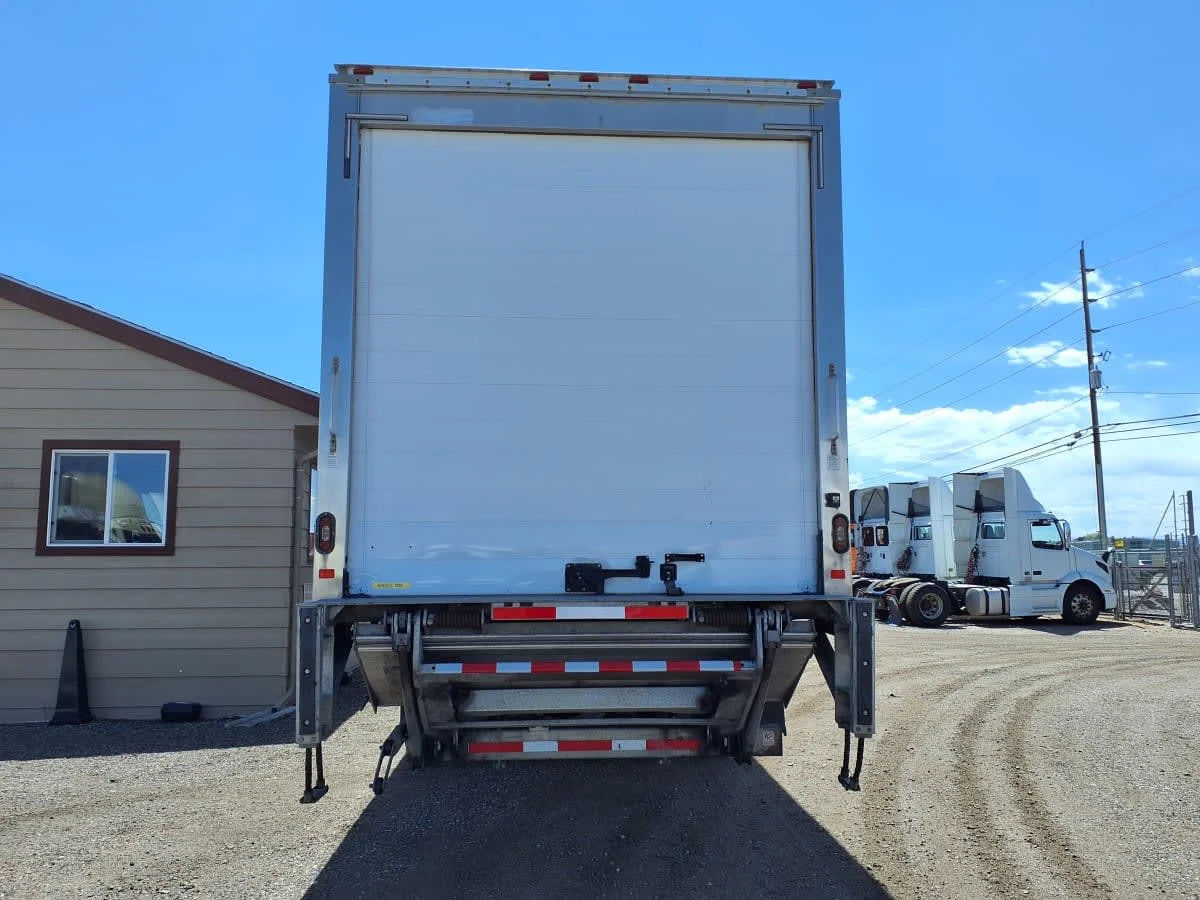 2018 International 4300 in Commerce City, CO — photo 5