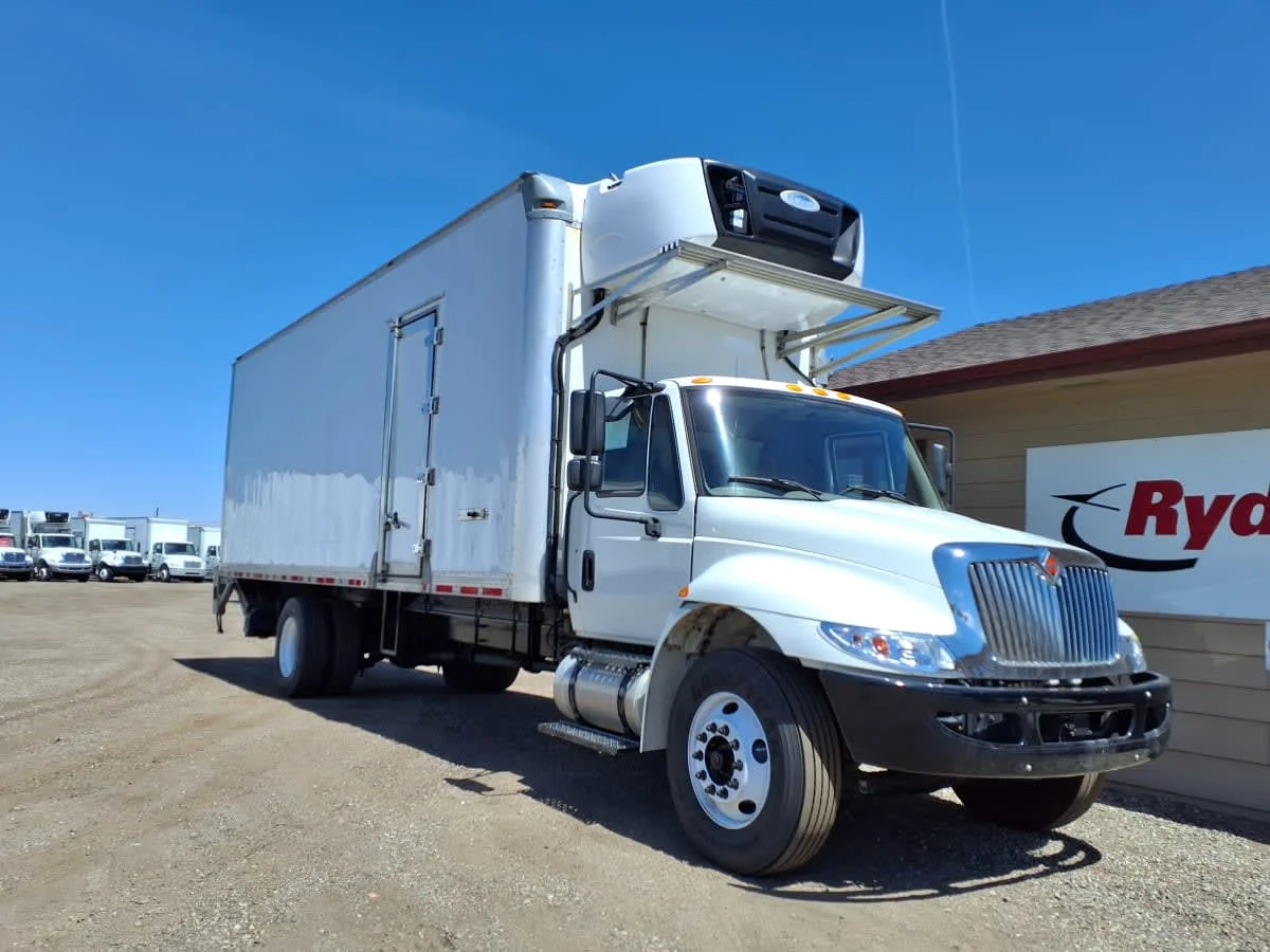 2018 International 4300 in Commerce City, CO — photo 3