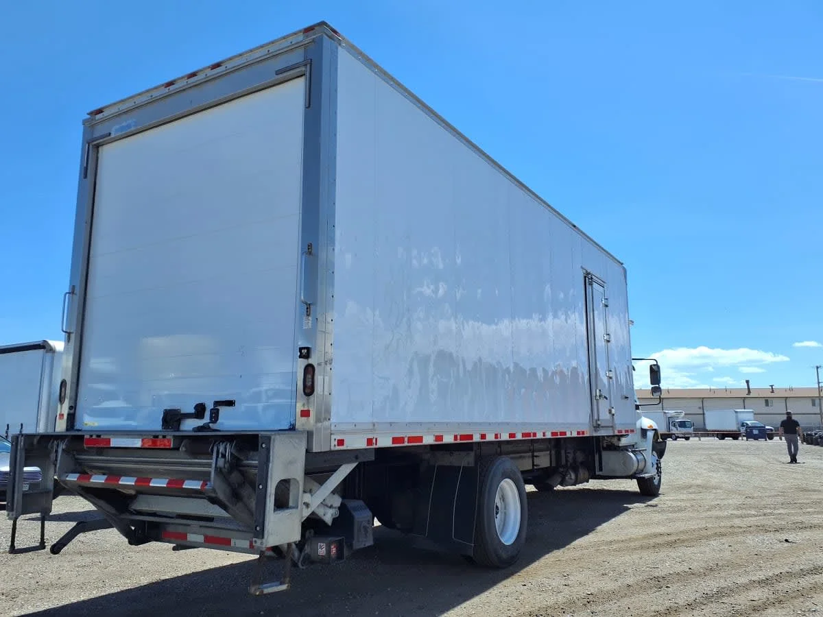 2018 International 4300 in Commerce City, CO — photo 4