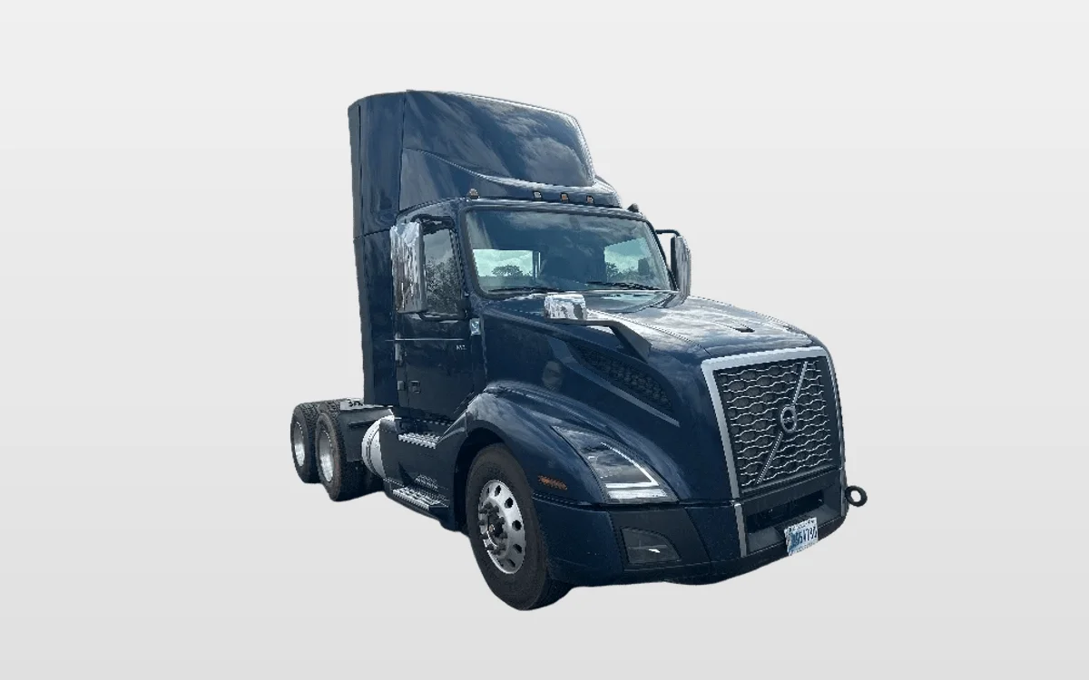 2021 Volvo VNL 300 - image 1
