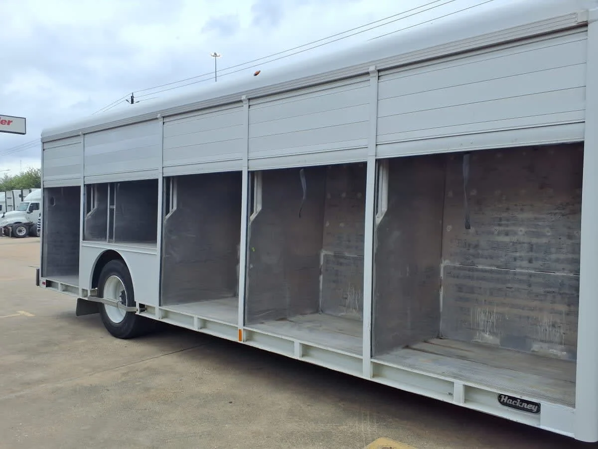 2019 Freightliner M2 106 in Houston, TX — photo 12