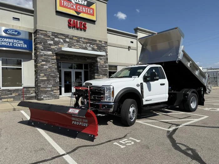 2025 Ford F-600 — photo 24
