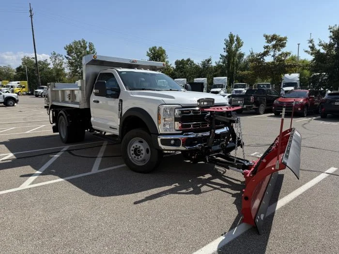 2025 Ford F-600 — photo 4
