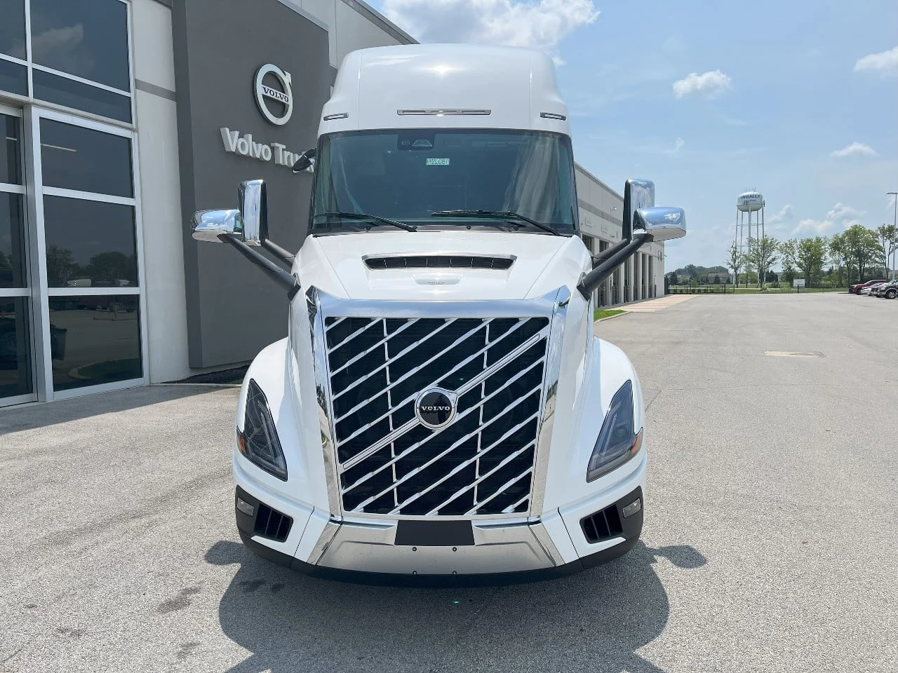 2026 Volvo VNL 860 in Pendleton, IN — photo 2