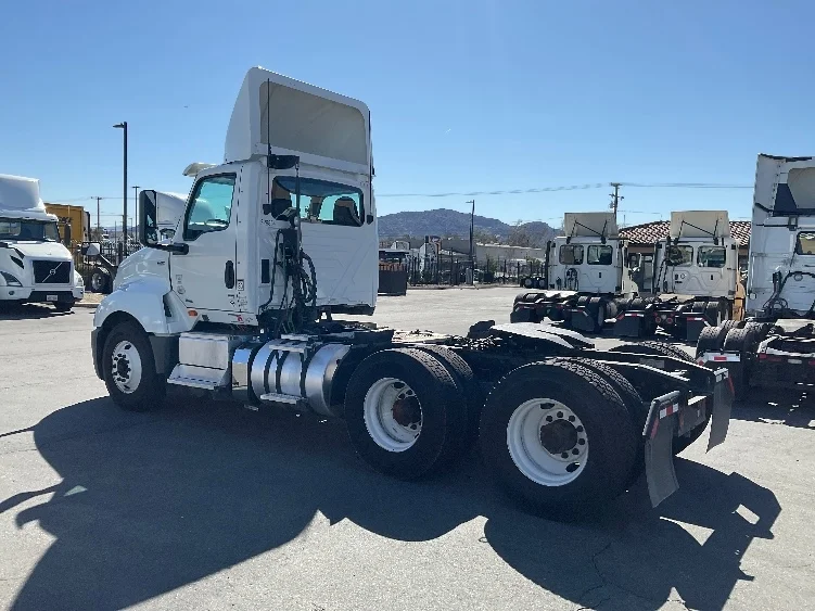 2019 International LT in Fontana, CA — photo 5