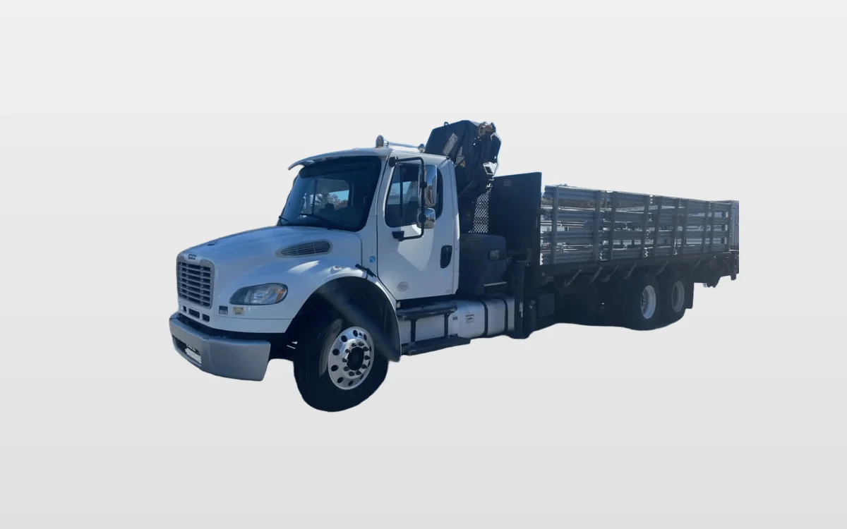 2015 Freightliner M2 106 - image 1