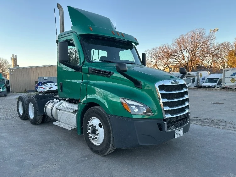 2020 Freightliner Cascadia in Dallas, TX