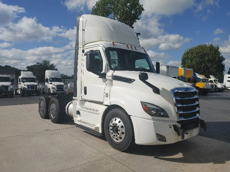 2020 Freightliner Cascadia in Concord, NC