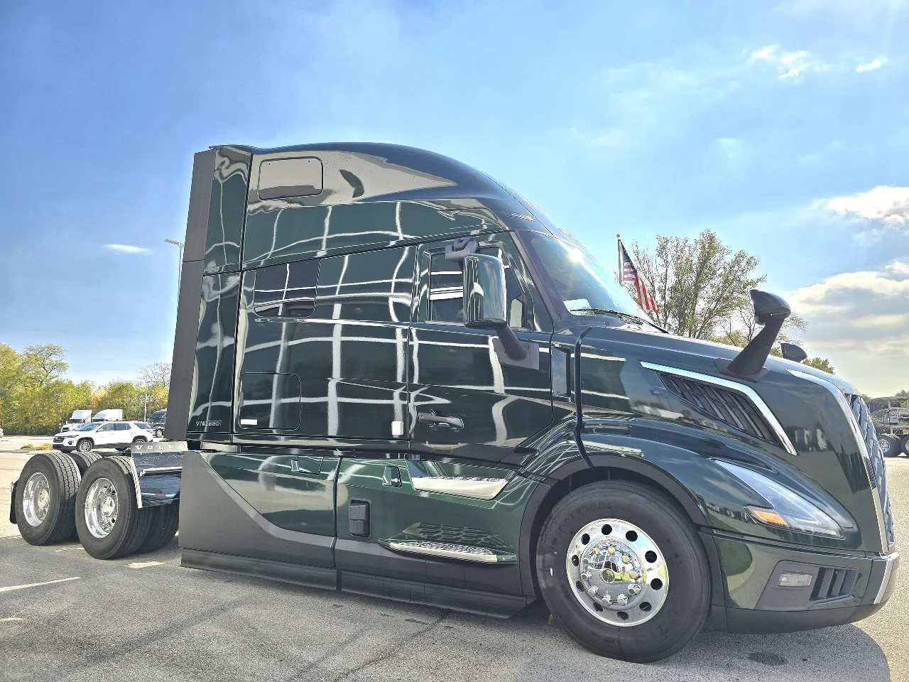 2026 Volvo VNL 860 in Toledo, OH — photo 3