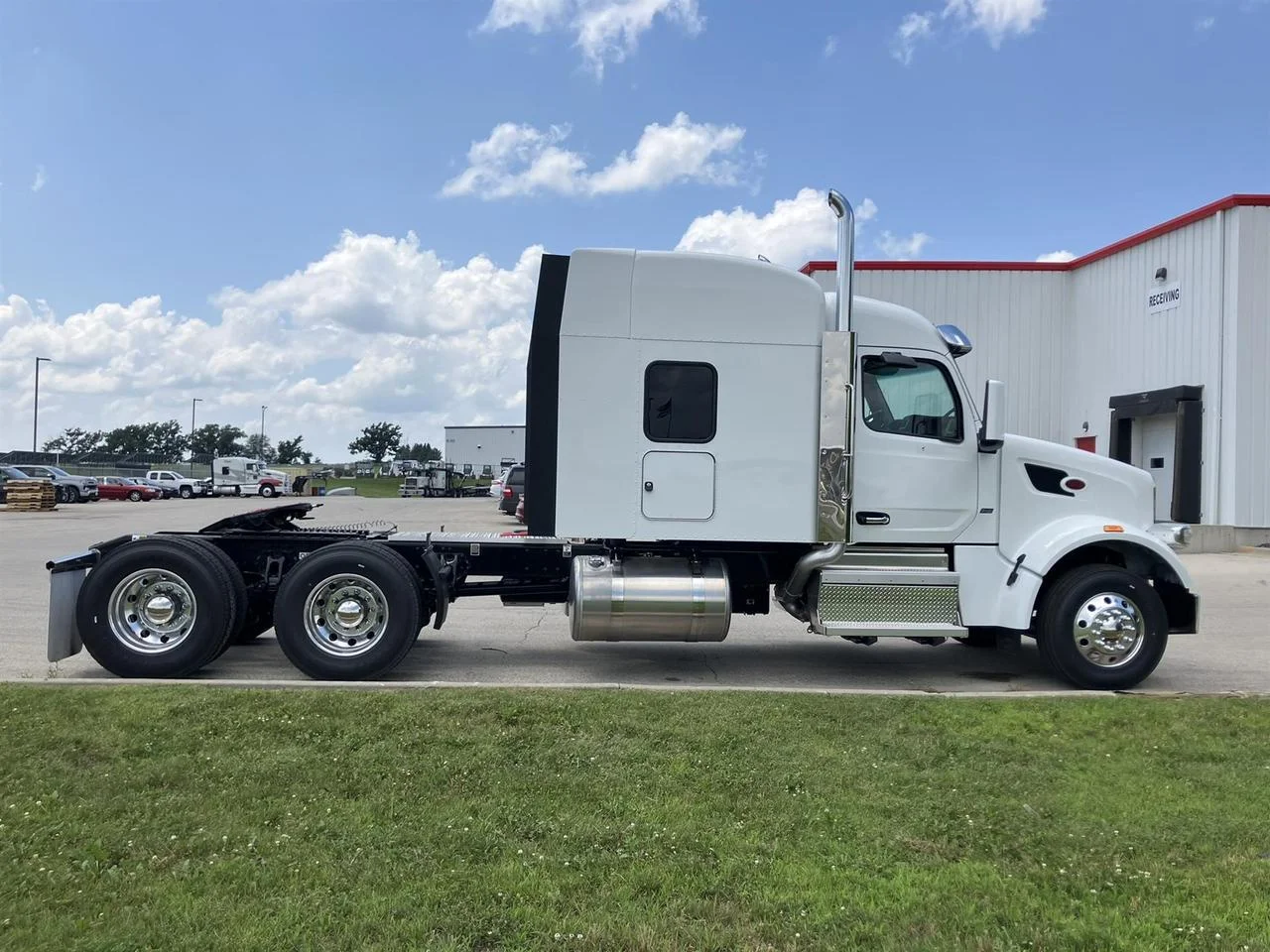 2027 Peterbilt 567 in Rochester, MN — photo 5