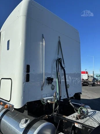 2021 Freightliner 122SD - image 15