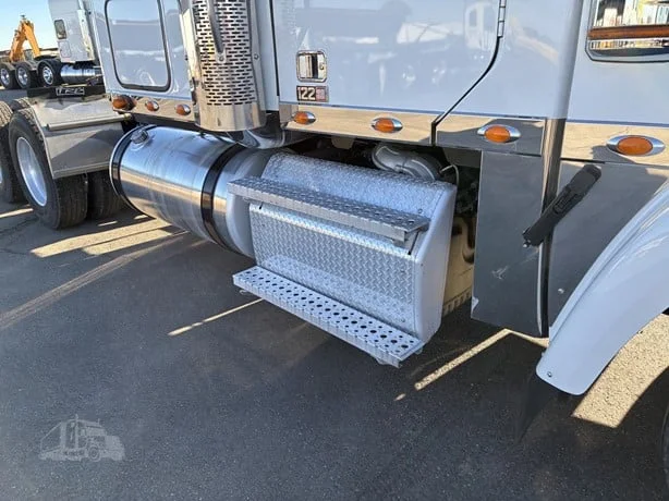 2021 Freightliner 122SD - image 25