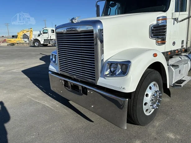 2021 Freightliner 122SD in Jerome, ID — photo 9